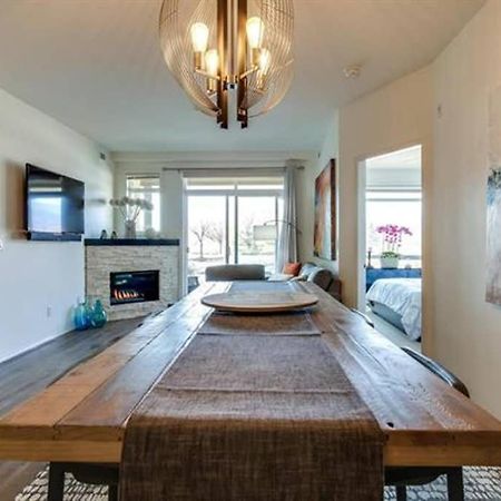 Tranquil Waterfront Condo Kelowna Esterno foto