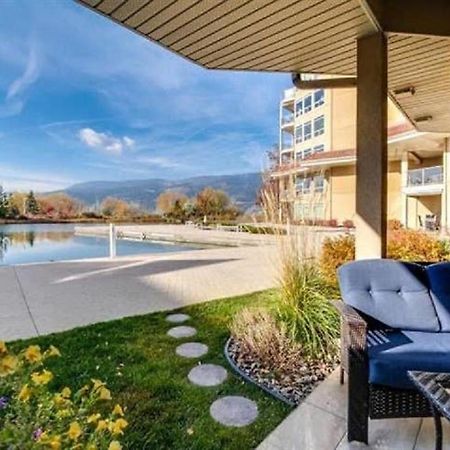 Tranquil Waterfront Condo Kelowna Esterno foto